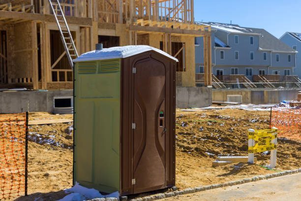 Portable Toilet Options We Offer in Bidwell, OH